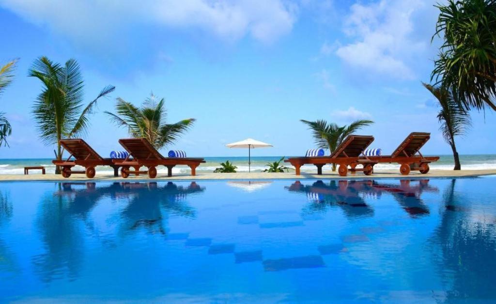 Whispering Palms Hotel Bentota Dış mekan fotoğraf