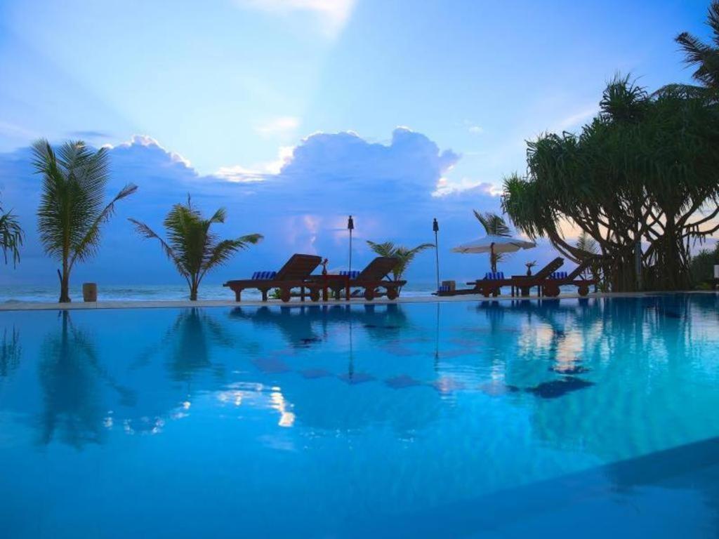 Whispering Palms Hotel Bentota Dış mekan fotoğraf