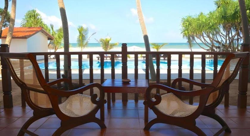 Whispering Palms Hotel Bentota Dış mekan fotoğraf