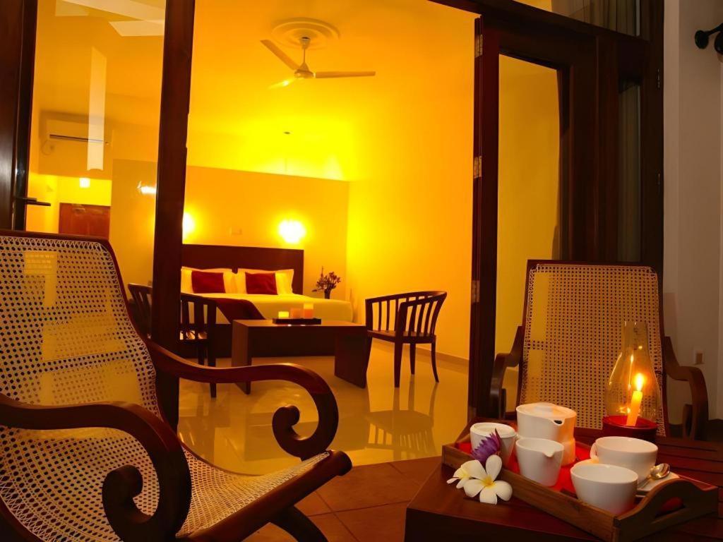 Whispering Palms Hotel Bentota Dış mekan fotoğraf