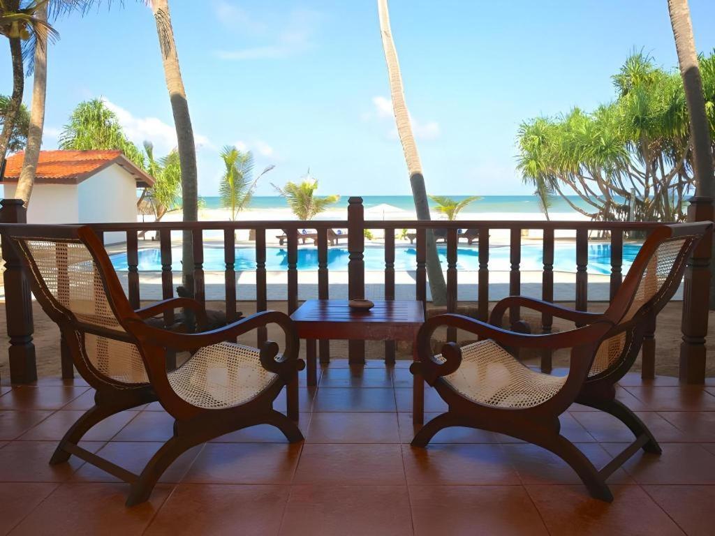 Whispering Palms Hotel Bentota Dış mekan fotoğraf